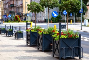 Meble miejskie – jak mała architektura odmieniła Legnicę